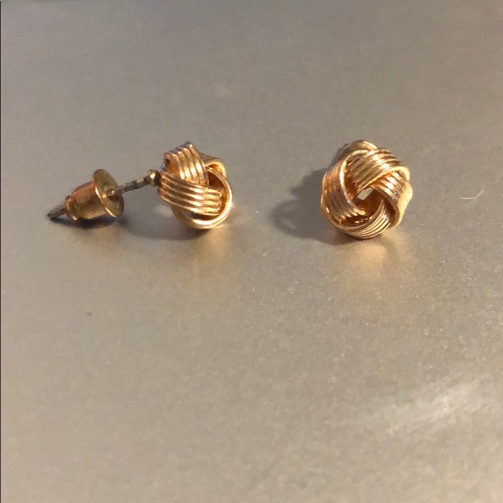 Knot Earring